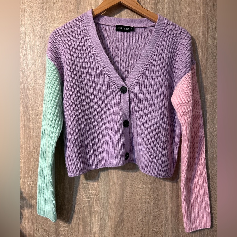 PrettyLittleThing Colorblock Cropped Knit Cardigan Size Small
